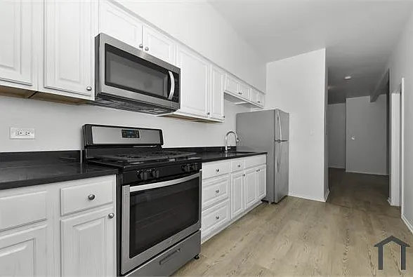 4424 S Michigan Ave #204 — Photo 6
