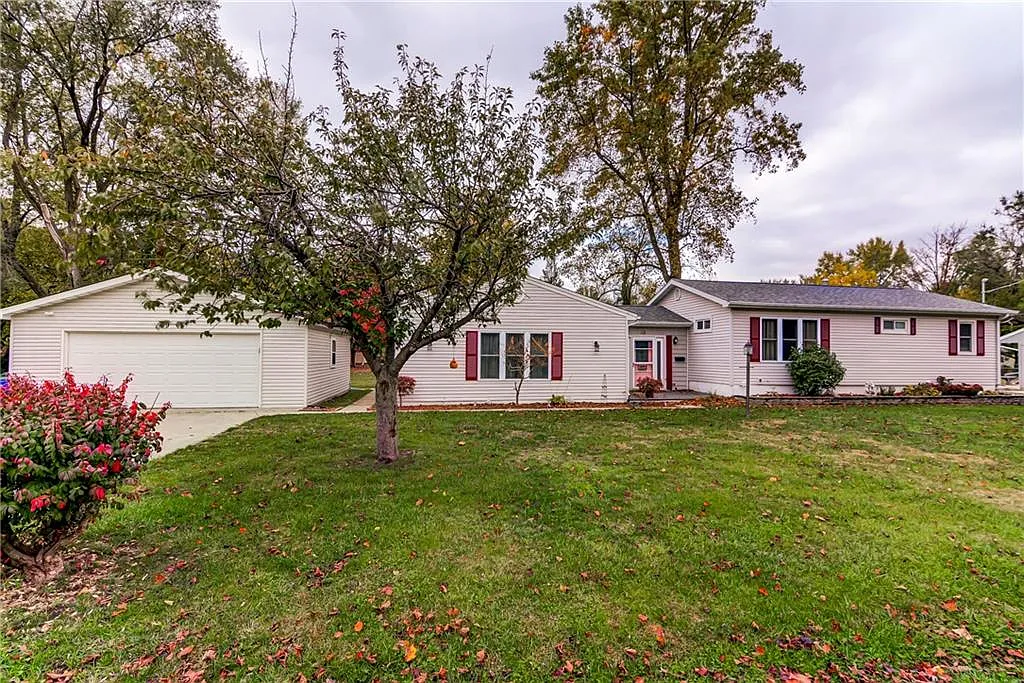 49 Corman Ct photo 1