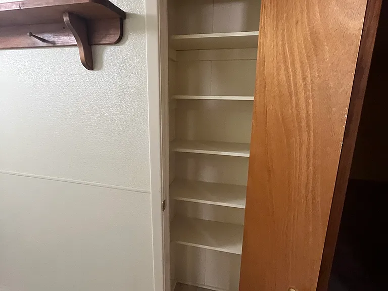 Kitchen pantry