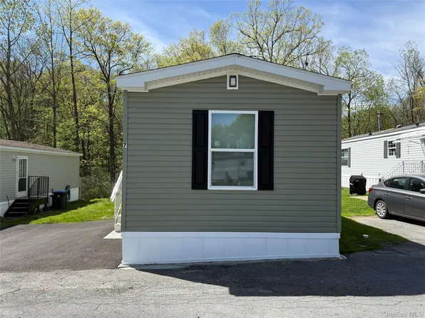 3146 Route 9W #7A, New Windsor, NY 12553