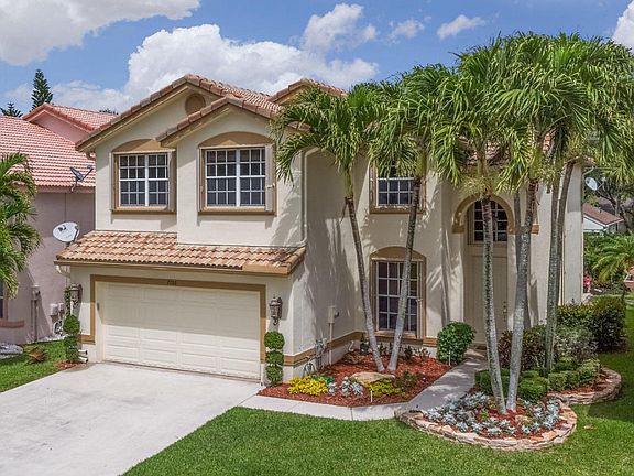 2nd image of 7706 Colony Palm Dr