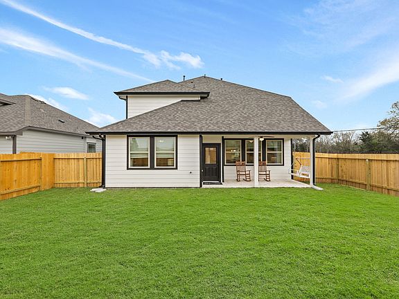 Spacious backyard