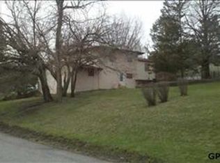 6918 N 55th Cir, Omaha, NE 68152