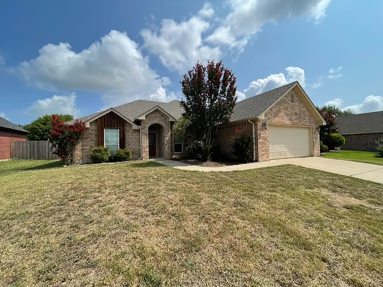 119 Clyde Dr — Photo 23