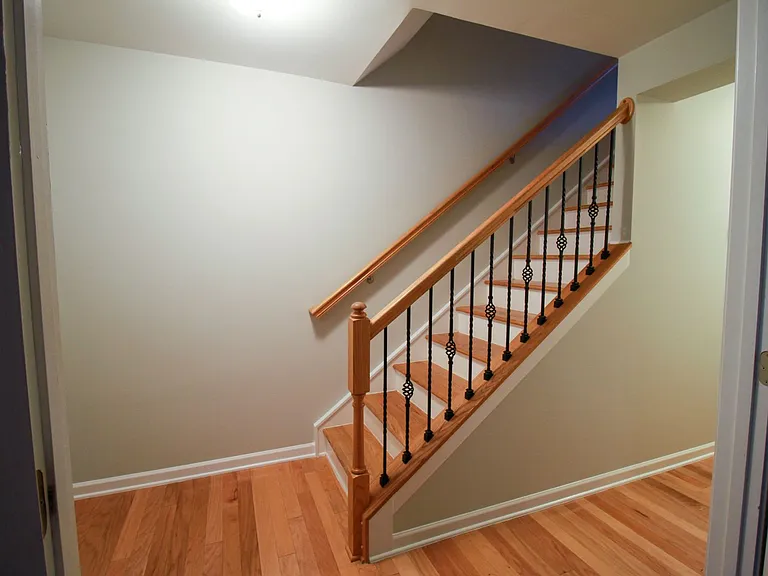 264 W Bland St — Photo 31