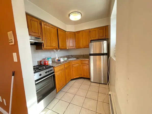 32-69 31st Street image 3 of 6