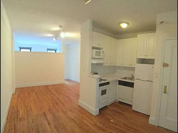 2nd image of 119 E 89th St APT 2D