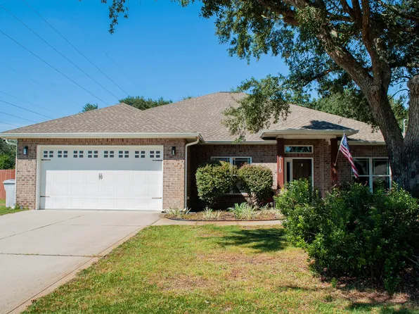 8110 4th St, Navarre, FL 32566