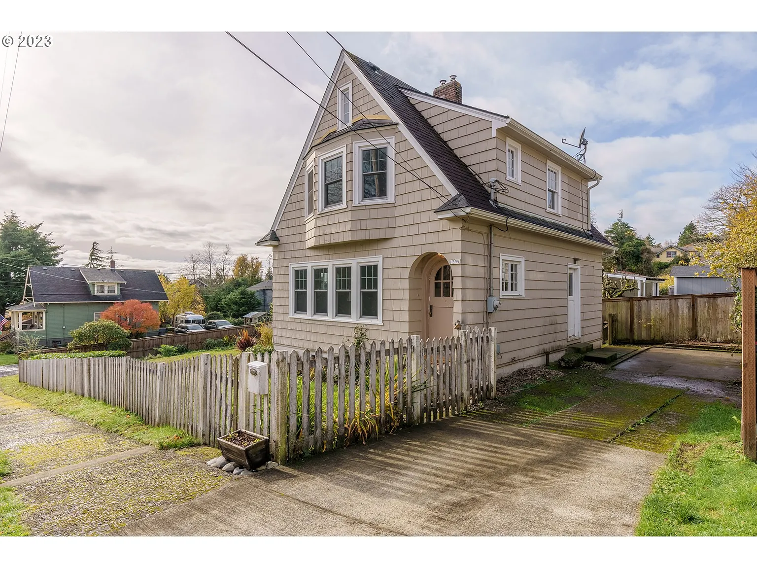 1259 5th St photo 1