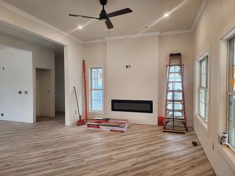 616 Hickory St — Photo 2