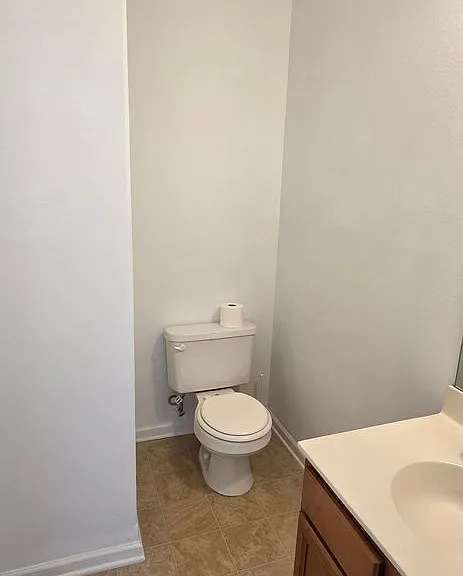 5905 Hollow Wood Ct — Photo 14