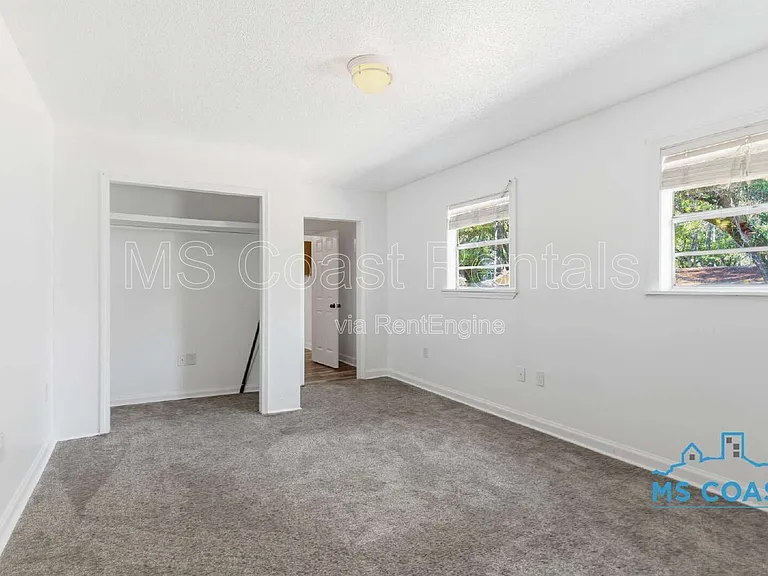3007 Meteor St — Photo 11