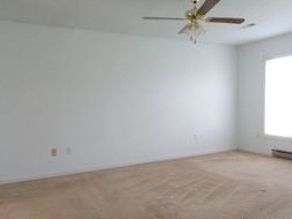 3rd image of 1607 Jefferson Pike