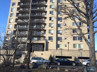 1 Wall St APT 4E, Fort Lee, NJ 07024