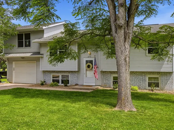 3272 Coral Ave NE, Solon, IA 52333