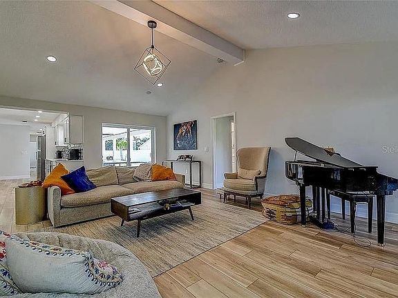 3rd image of 4723 Thomas Hoby Pl