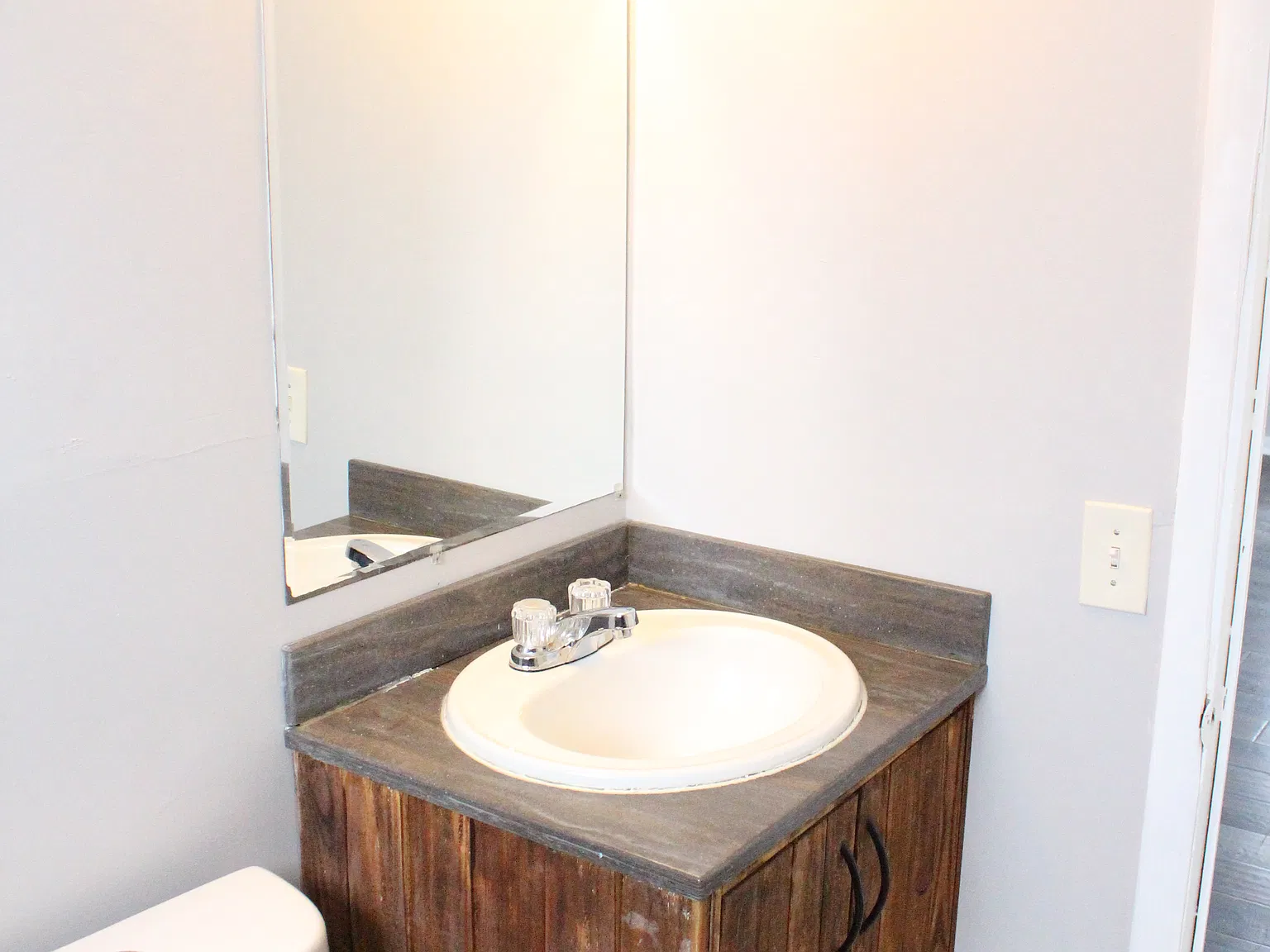 2 bed, 750 sqft, $850 — Photo 4