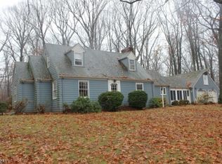 124 S Alward Ave, Basking Ridge, NJ 07920