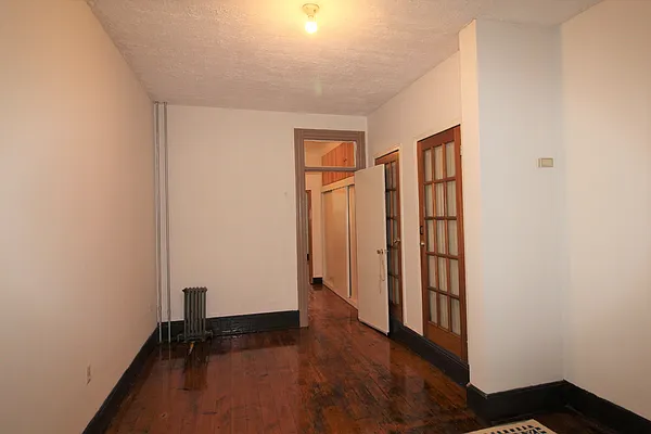 Rented by Compass | media 13