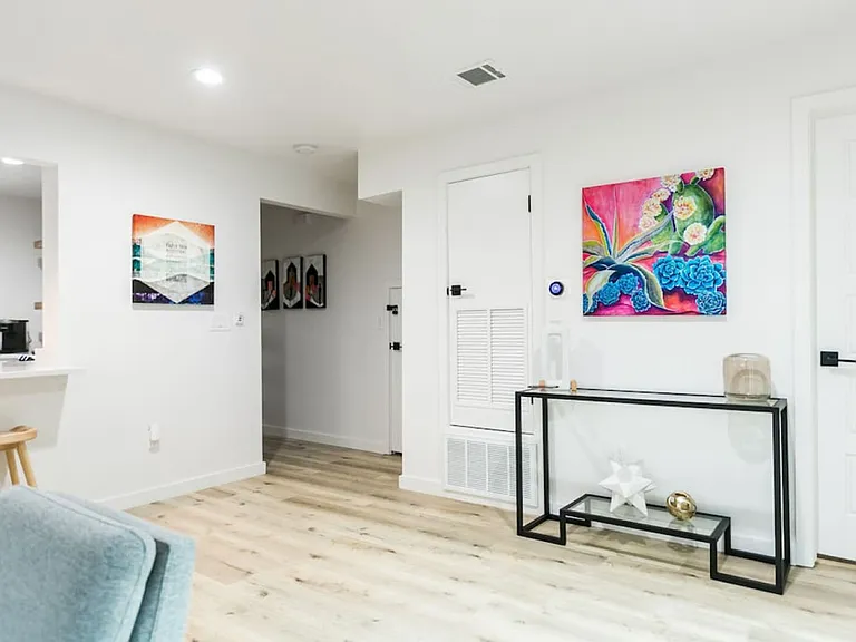 Reicher Dr — Photo 37
