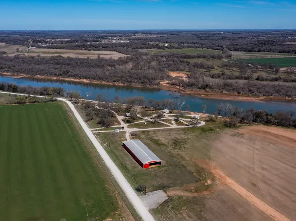 4336 Carpenters Bluff Rd, Denison, TX 75021