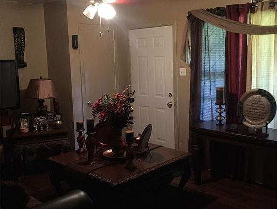 3rd image of 807 Princeton Ave