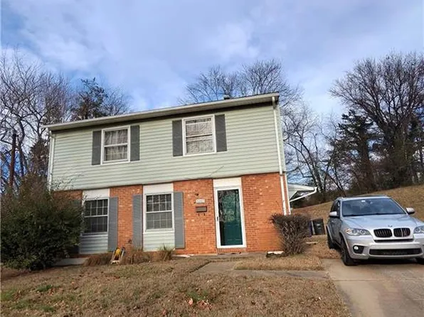5307 Oak Ridge Pl, Winston Salem, NC 27105