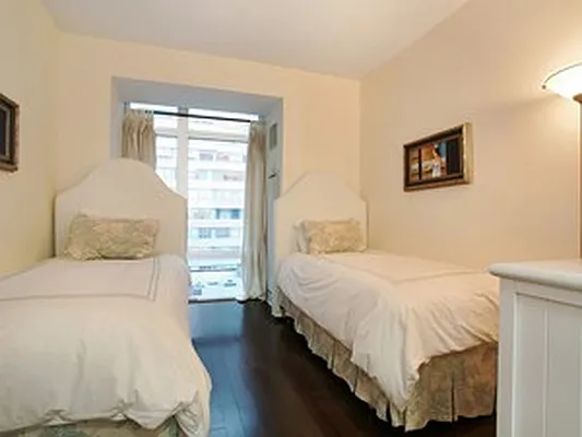 Rented by Corcoran | media 40