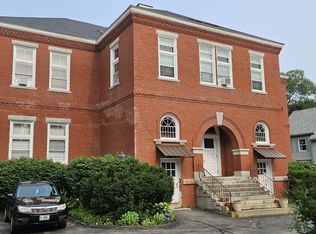 85 Middle St APT 7, Hallowell, ME 04347