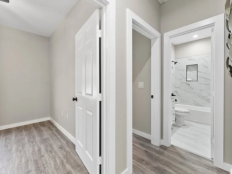 3907 Simonds St — Photo 17