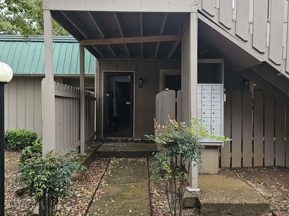 2225 Golf Rd SW APT 504, Huntsville, AL 35802