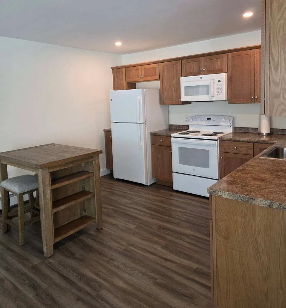 2 bed, 850 sqft, $2,900 — Photo 3