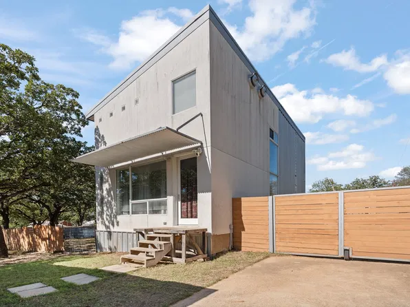 408 Pecan Dr, Burleson, TX 76028