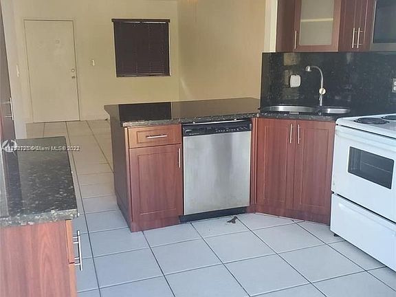 4th image of 5460 W 21st Ct APT 310