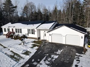 580 County Road, Milford, ME 04461