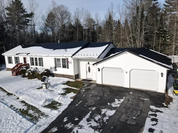 580 County Road, Milford, ME 04461