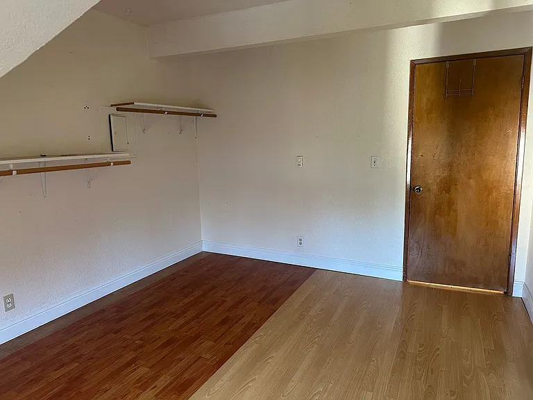 1828 23rd Ave — Photo 12