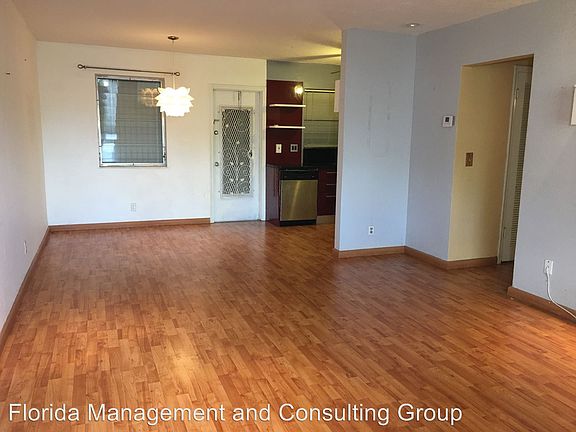 4th image of 2222 Jackson St APT 6E