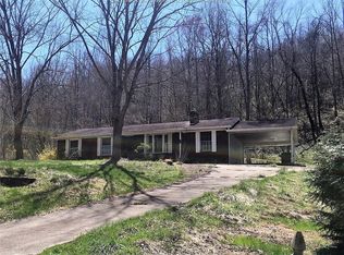 435 Joyce Rd, Scott Depot, WV 25560