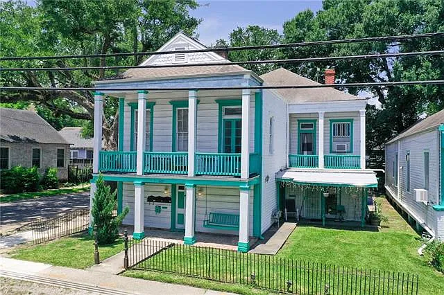 1800 Dante St — Photo 1