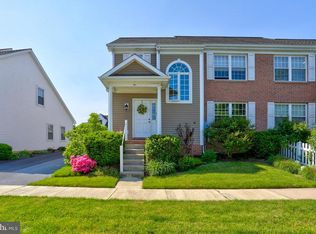 511 Providence Ct, Lititz, PA 17543