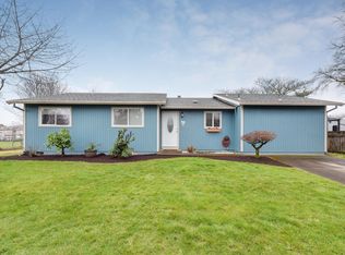 704 W Heintz St, Molalla, OR 97038