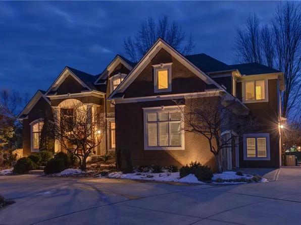 14720 Delmar St, Leawood, KS 66224