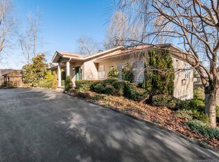 334 Summerset Dr, Clyde, NC 28721