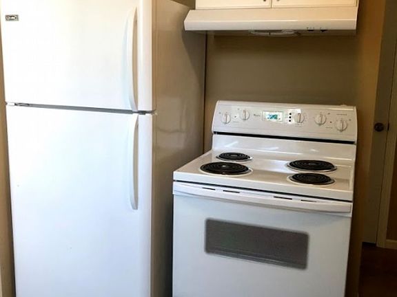 3rd image of 259 15th Ave S