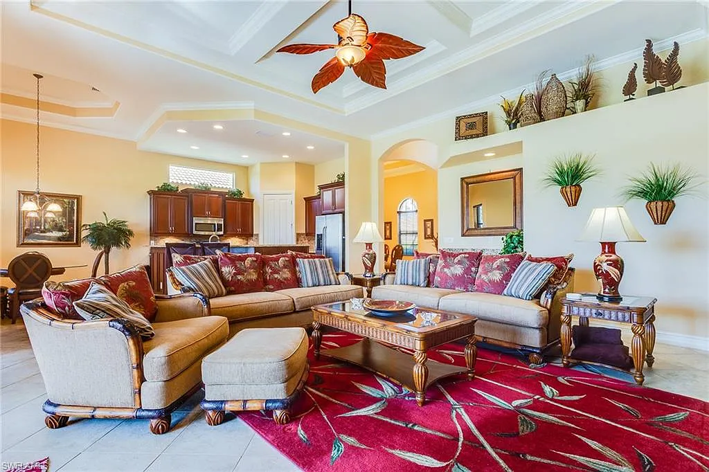 3 bed, 2.0 bath, 2688 sqft, $15,000 — Photo 3