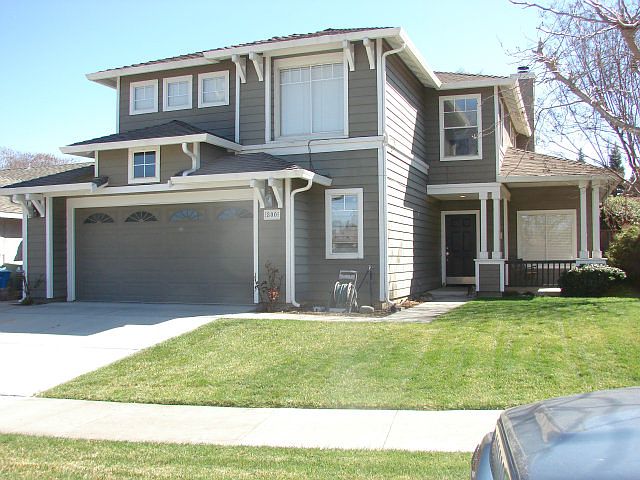 1st image of 800 Babbs Creek Dr