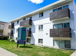 122 12th Ave NW, Calgary, AB T2M0C3