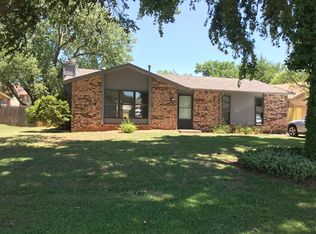 702 N Pine Branch Way, Mustang, OK 73064