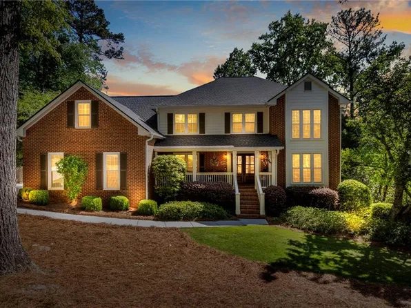 7585 Hunters Woods Dr, Sandy Springs, GA 30350